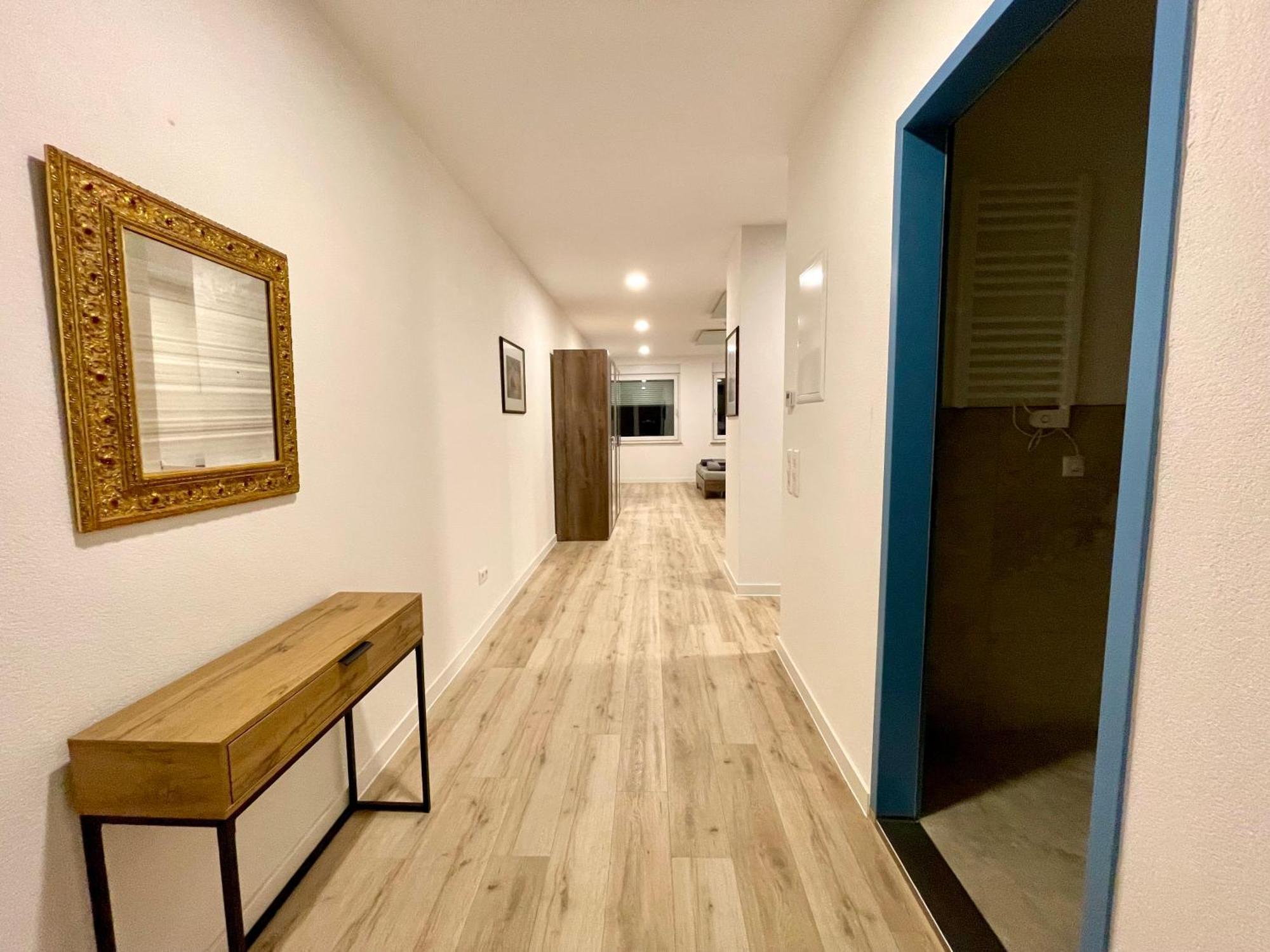Neu Grosse Einzimmerwohnung Im Zentrum Goldstadt Pforzheim Schloessle Eksteriør bilde