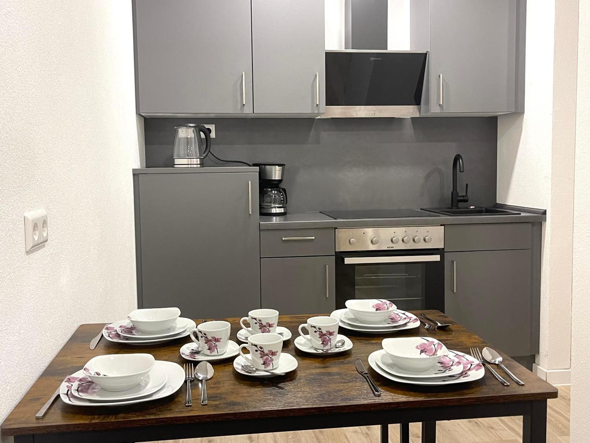 Neu Grosse Einzimmerwohnung Im Zentrum Goldstadt Pforzheim Schloessle Eksteriør bilde