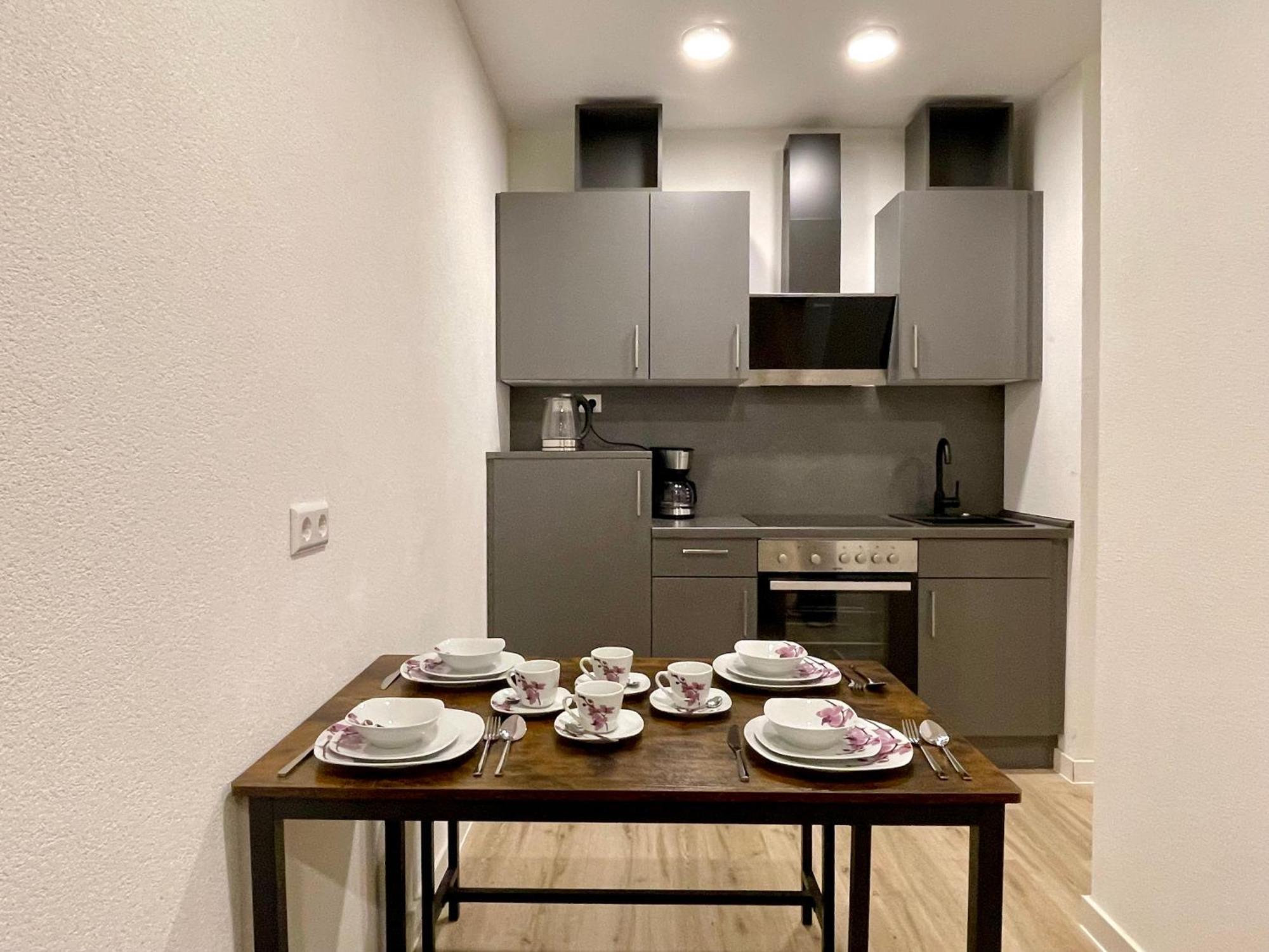 Neu Grosse Einzimmerwohnung Im Zentrum Goldstadt Pforzheim Schloessle Eksteriør bilde
