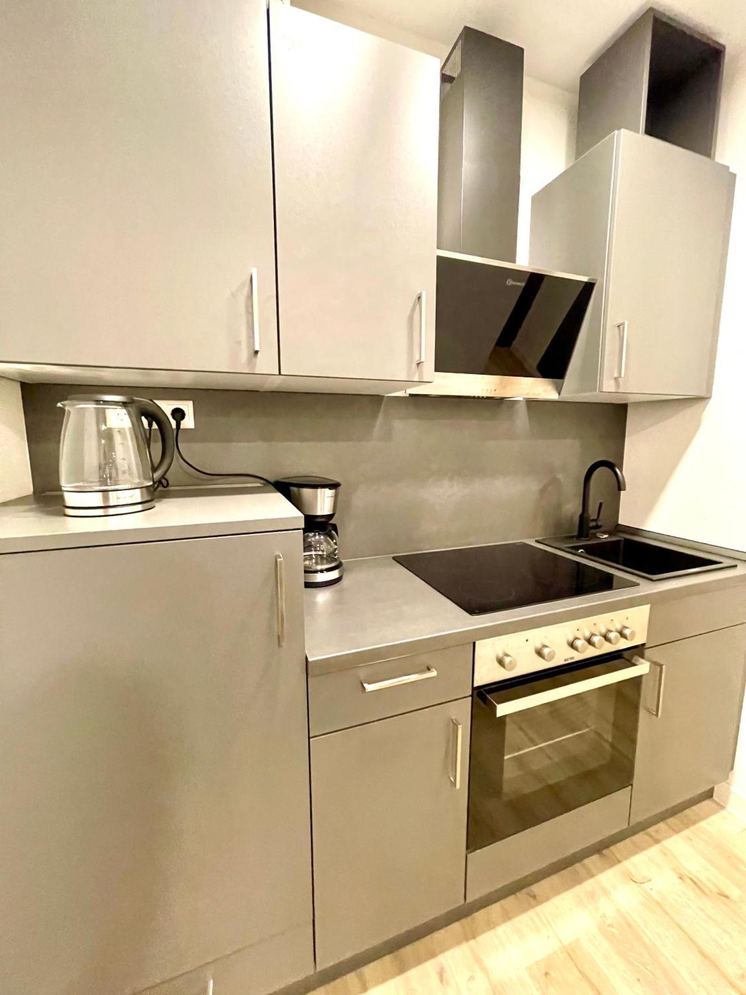 Neu Grosse Einzimmerwohnung Im Zentrum Goldstadt Pforzheim Schloessle Eksteriør bilde